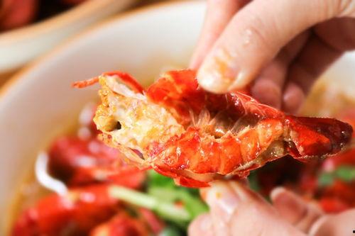 泉州甜虾爆料视频播放,揭秘美食背后的故事与魅力  第3张 泉州甜虾爆料视频播放,揭秘美食背后的故事与魅力  第3张