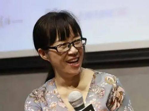 余秀华最新直播爆料,最新作品背后的故事与感悟  第2张 余秀华最新直播爆料,最新作品背后的故事与感悟  第2张