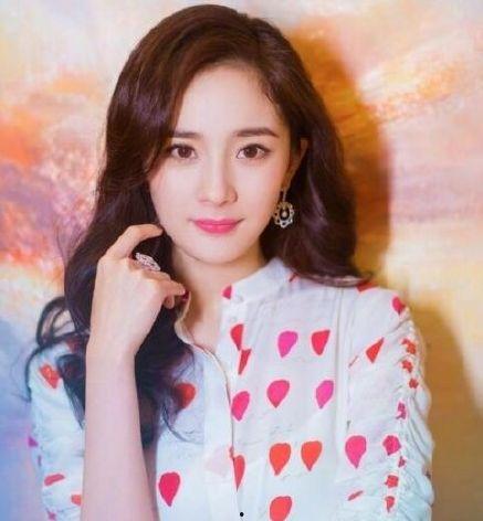 杨幂被爆料的新闻,娱乐圈再掀波澜  第2张 杨幂被爆料的新闻,娱乐圈再掀波澜  第2张